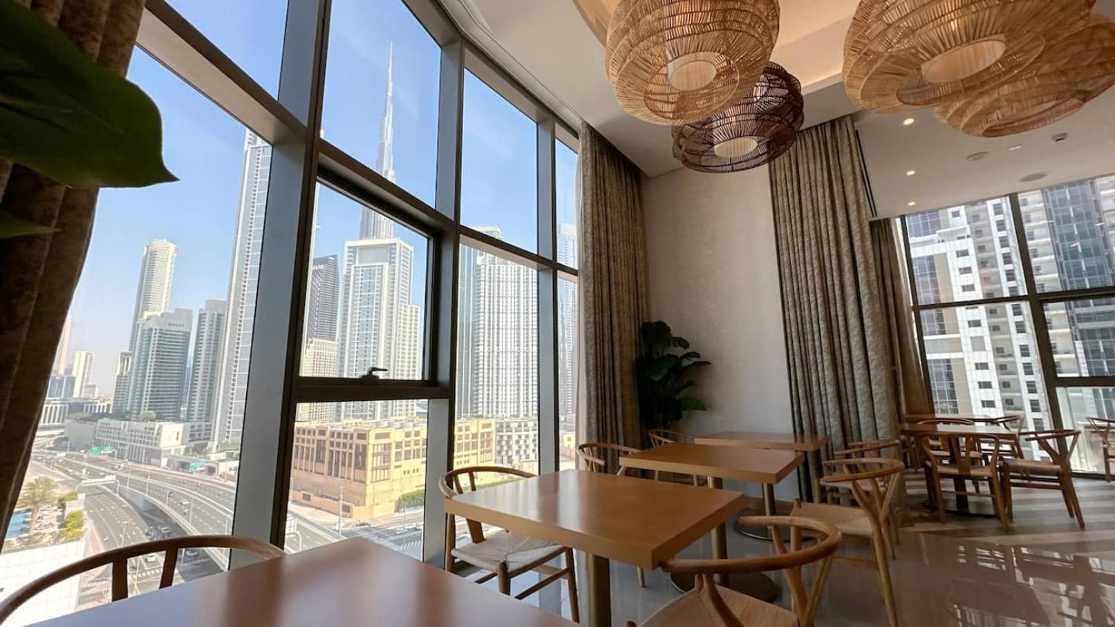 Apartment High Floor 2 Bedroom Gem - Burj Khalifa Views Dubai